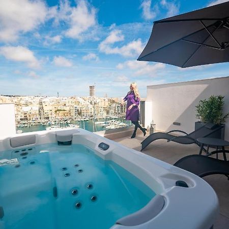 The Address Seafront Suites With Hot Tub Pieta Luaran gambar