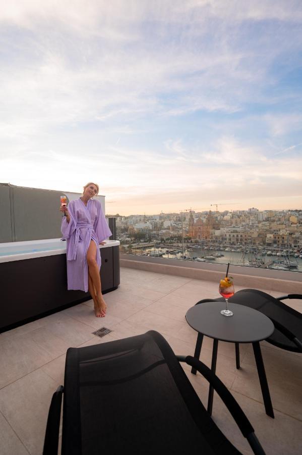 The Address Seafront Suites With Hot Tub Pieta Luaran gambar