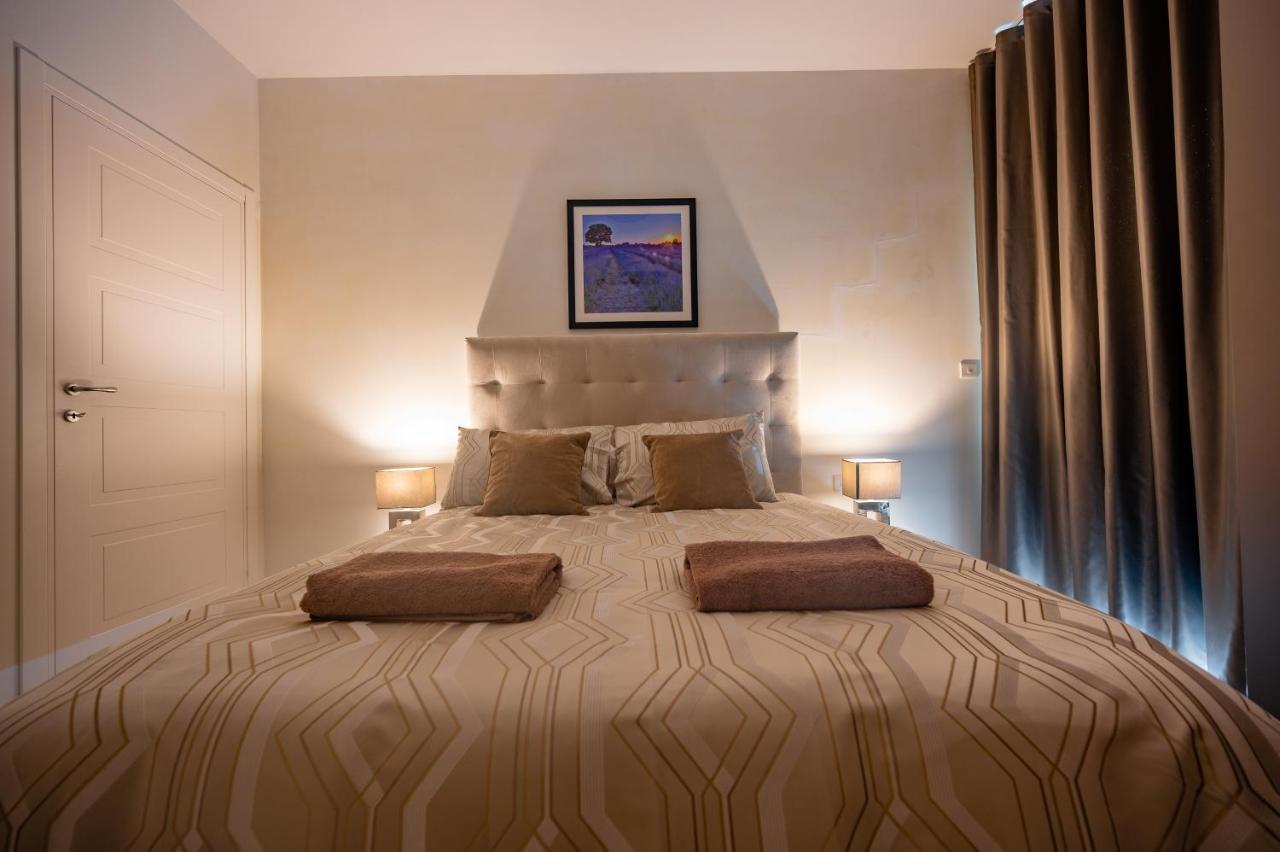 The Address Seafront Suites With Hot Tub Pieta Luaran gambar